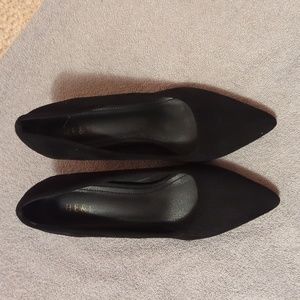 Suede heels new without tags